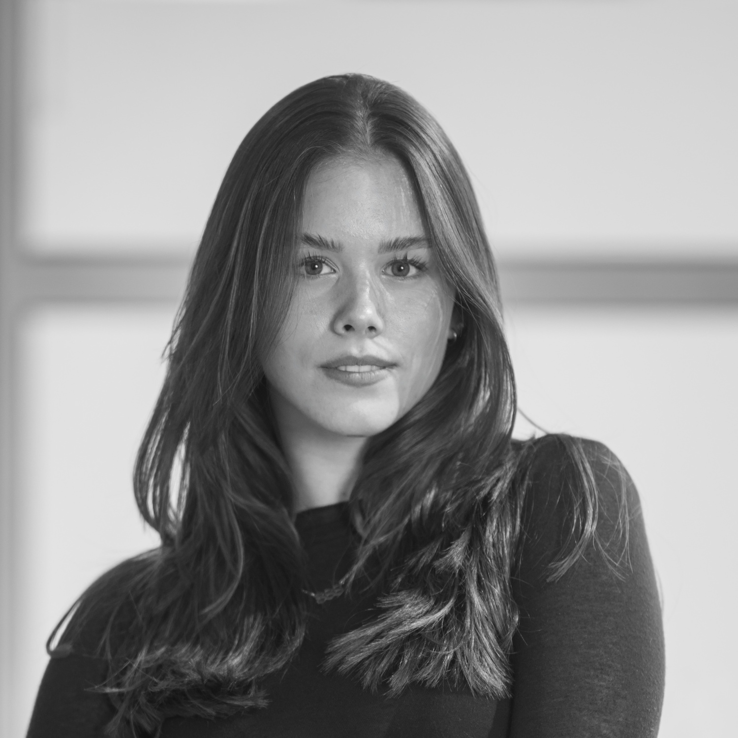 Portrait von Laura – Tanzpädagogin bei NAF DANCE Köln