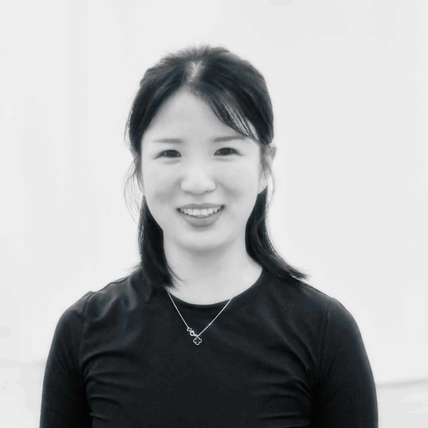 Portrait von Yunjin Song, Ballettpädagogin der Ballettschule NAF DANCE Köln